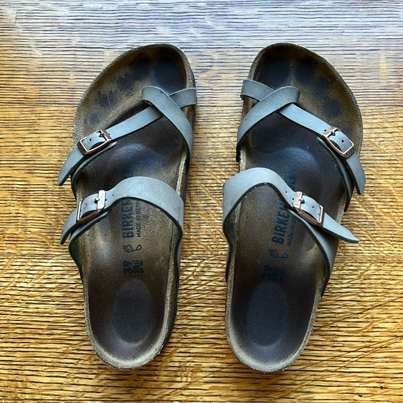 Birkenstock Shoes - Birkenstock Mayari Sandals - size 39